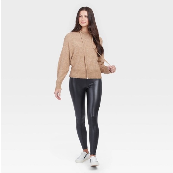 Assets for Spanx Faux Leather Leggings - Picture 3 of 9